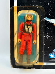 1983 Kenner Star Wars B-Wing Pilot MOC front view 77 back card
Vintage Star Wars B-Wing Pilot sealed figure bubble close-up
Return of the Jedi B-Wing Pilot cardback collect all 77 layout
Kenner B-Wing Pilot figure bubble clarity and yellowing detail
Star Wars B-Wing Pilot card edge wear and corner condition close-up
Vintage Kenner Star Wars cardback figure lineup detail 77 back
B-Wing Pilot punch hole condition close-up vintage Kenner
1983 Kenner B-Wing Pilot packaging back barcode and proof of purchase sea